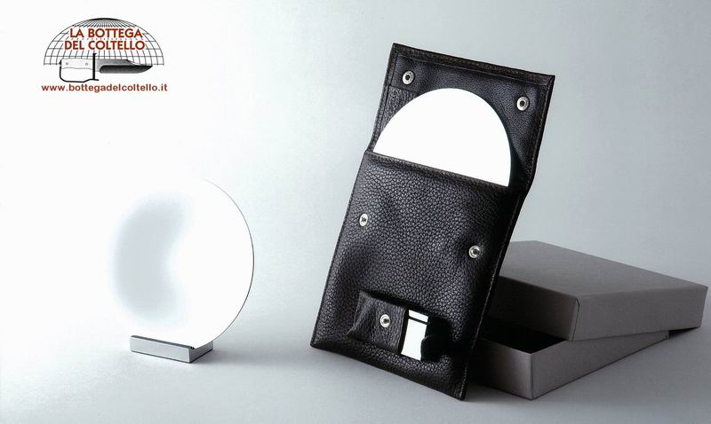 Piazza Chromed mirror for travel