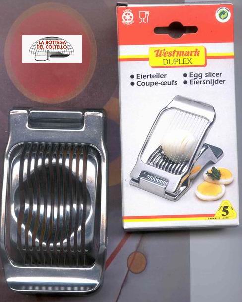Egg slicer
