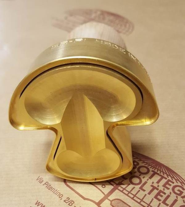 Mushroom-shaped Pastry cutter 